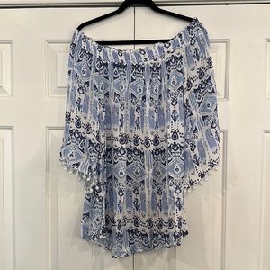 Off shoulder, Pom-Pom fringed sleeves bathing suit cover up.